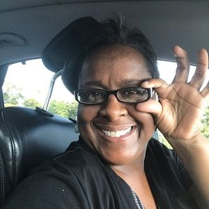 Meet your Posher, Tracy